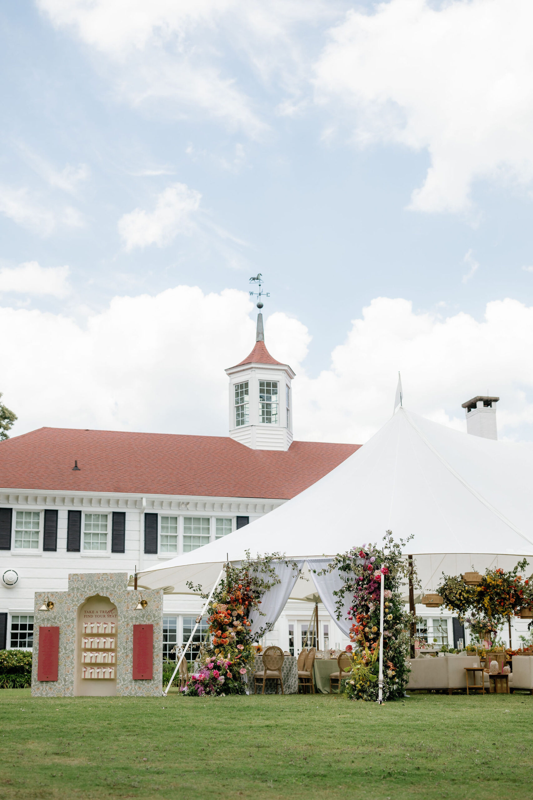 destination wedding photographers at Magnolia Way by Lisa Blanche Photography