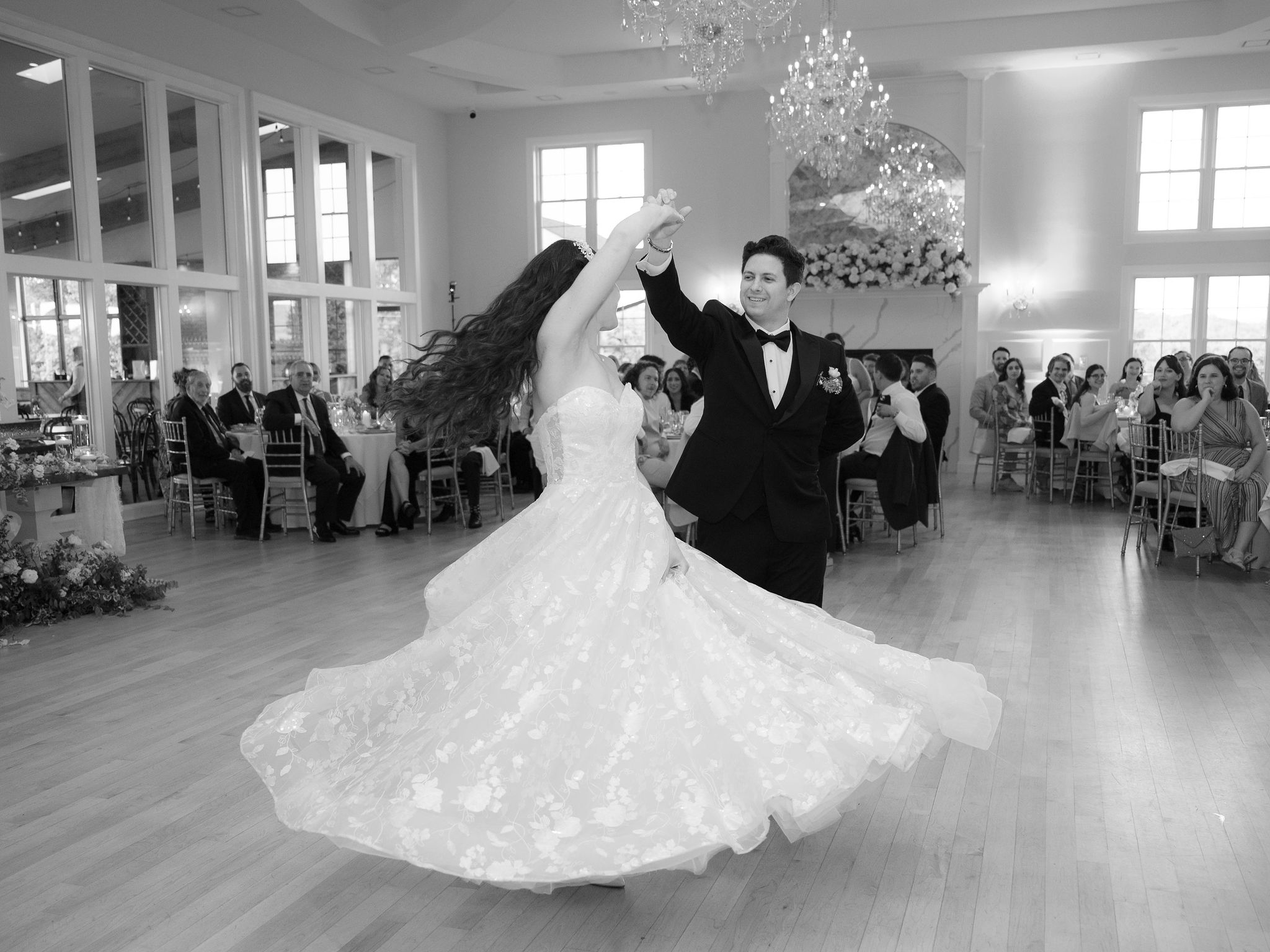 wedding dance by Lisa Blanche Photography