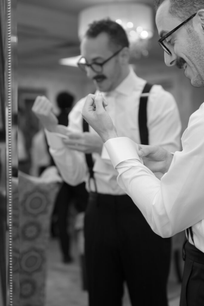 getting ready wedding photos