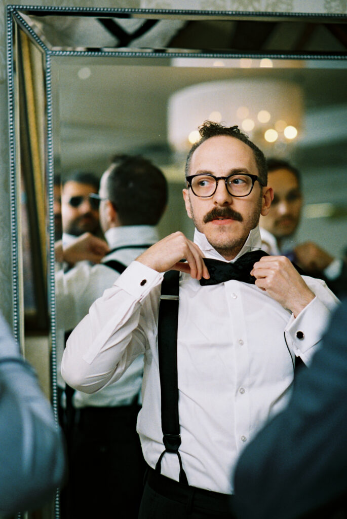 getting ready wedding photos