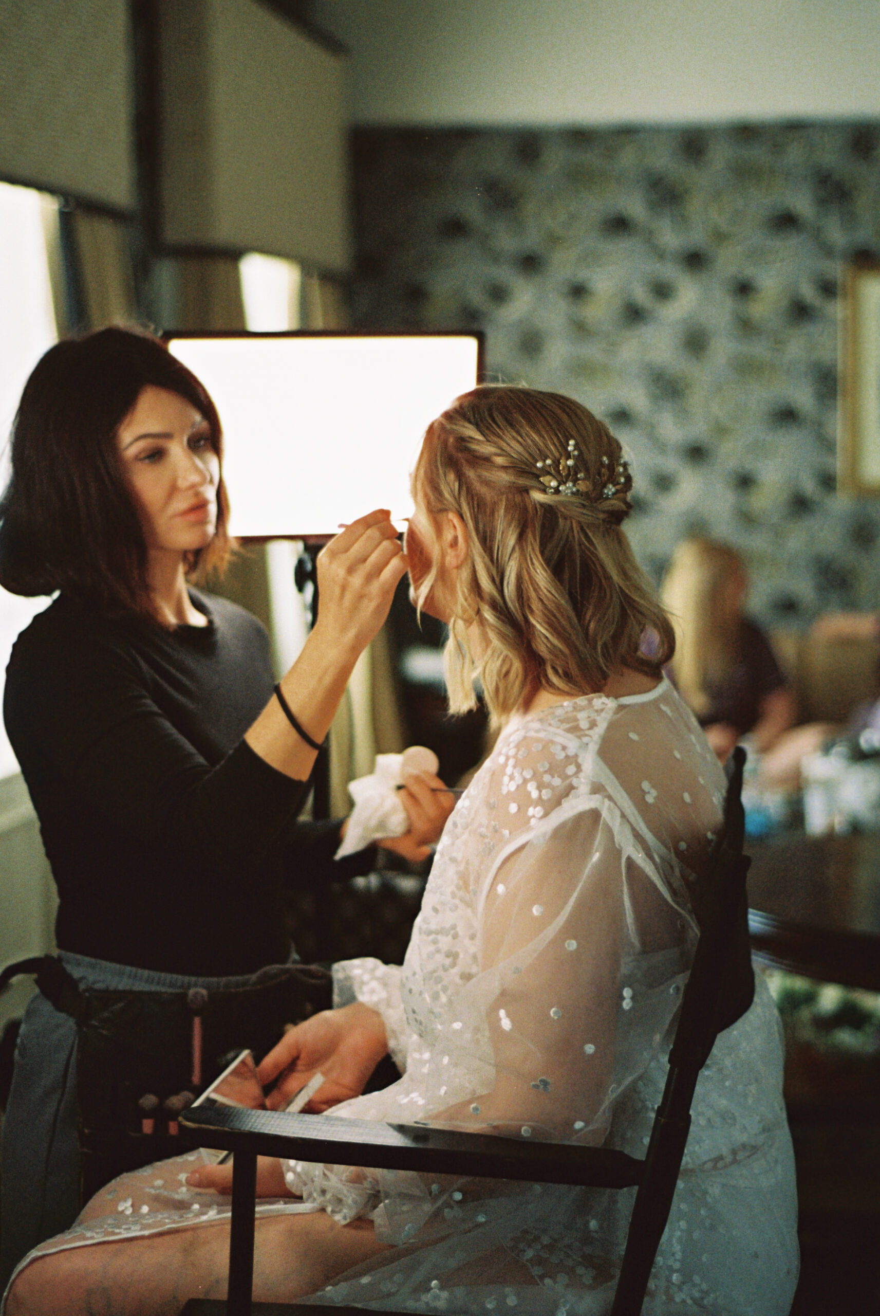 how to plan your wedding morning